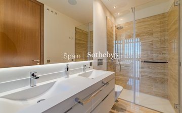Property slide 22