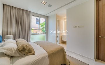 Property slide 21