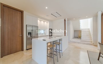 Property slide 16