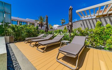Property slide 10