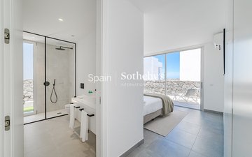 Property slide 24