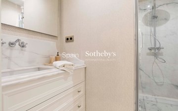 Property slide 39