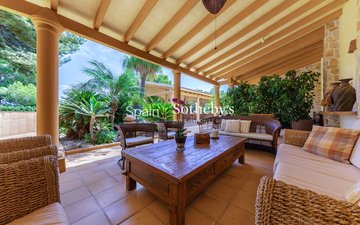 Property slide 21