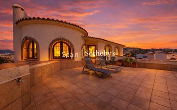 Property slide 44