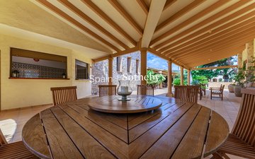 Property slide 17