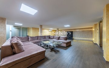 Property slide 14