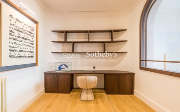 Property slide 23