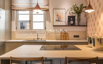 Property slide 32
