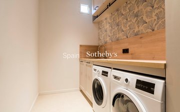 Property slide 24