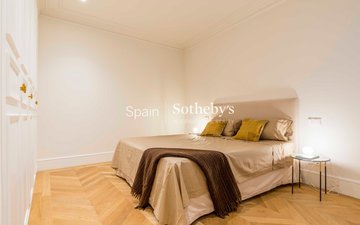 Property slide 32