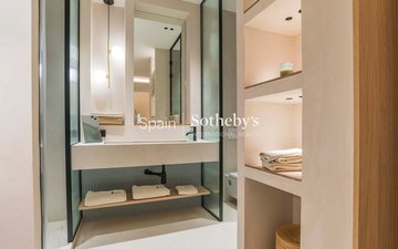 Property slide 25