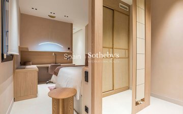 Property slide 17