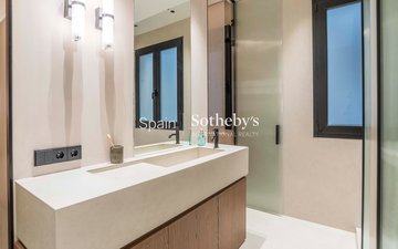 Property slide 35