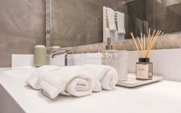 Property slide 41