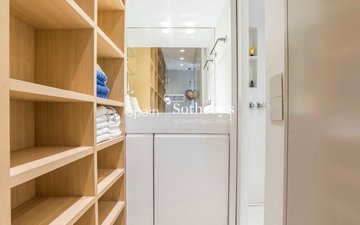 Property slide 32