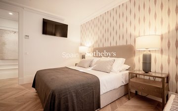 Property slide 24