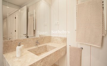 Property slide 36