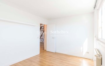 Property slide 33