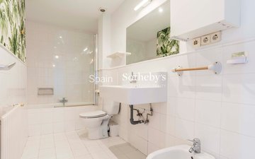 Property slide 25