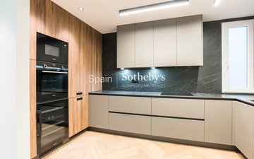 Property slide 40