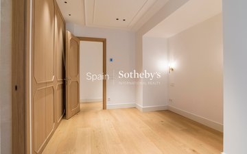 Property slide 51