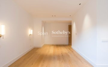 Property slide 44