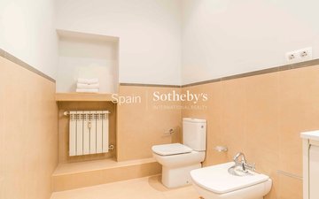 Property slide 35