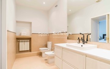 Property slide 33