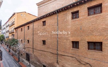 Property slide 38