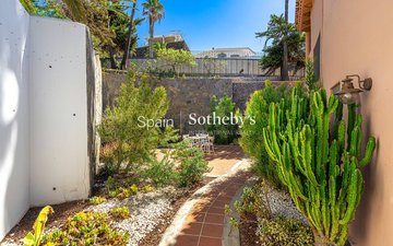 Property slide 38