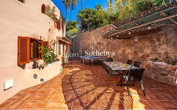 Property slide 46