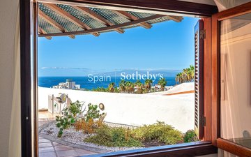 Property slide 28