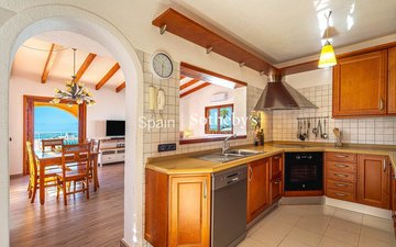 Property slide 8