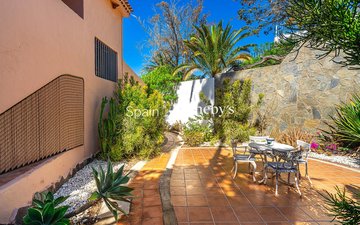 Property slide 50