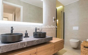Property slide 35