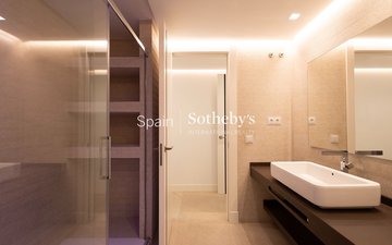 Property slide 33