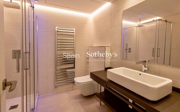Property slide 19