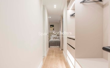 Property slide 32