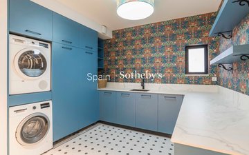 Property slide 40