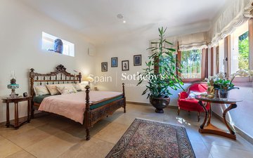 Property slide 17