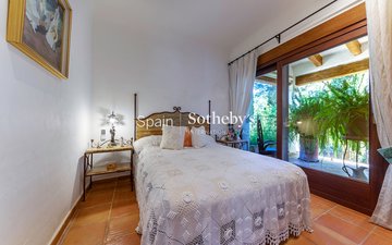 Property slide 21