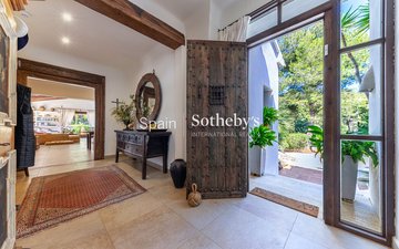 Property slide 10