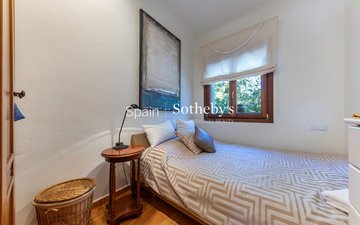 Property slide 33