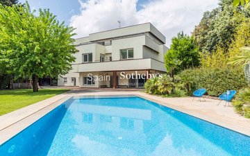 Property slide 33