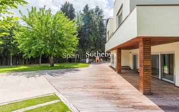 Property slide 5