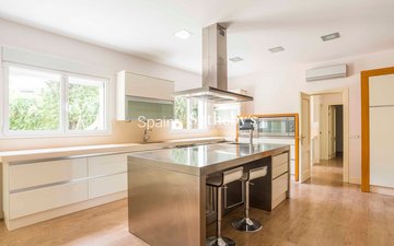 Property slide 10