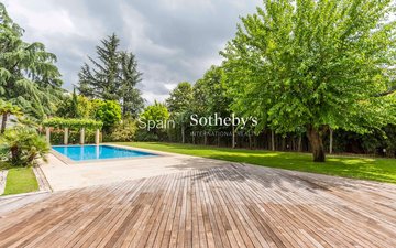 Property slide 27