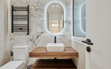 Property slide 21