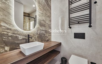 Property slide 22
