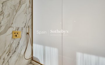 Property slide 50
